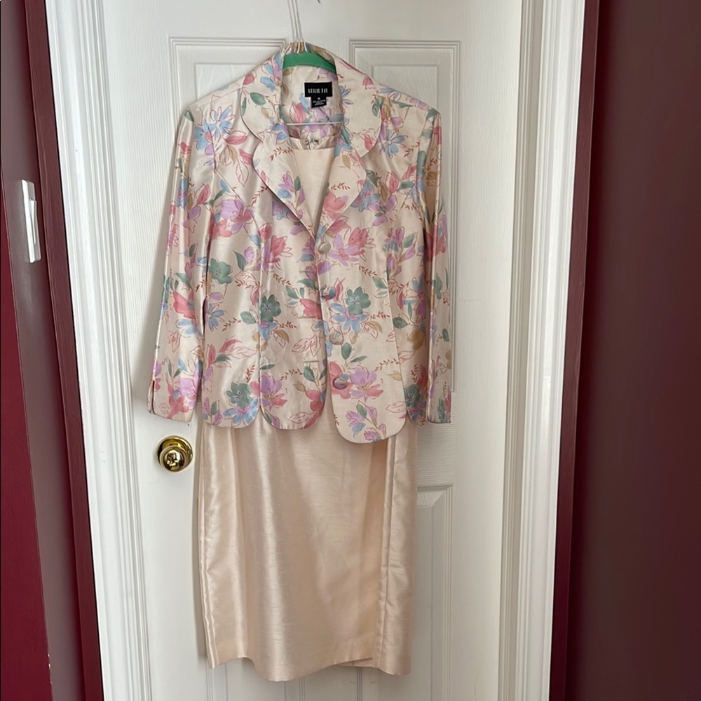 Leslie Fay Pastel Floral Blazer and Skirt Set
